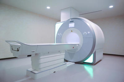 machine_4_MRI.jpg